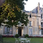 & Chateau Saint Vincent Bazas