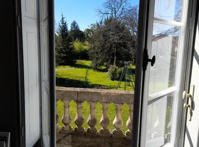 & Chateau Saint Vincent Bed & Breakfast