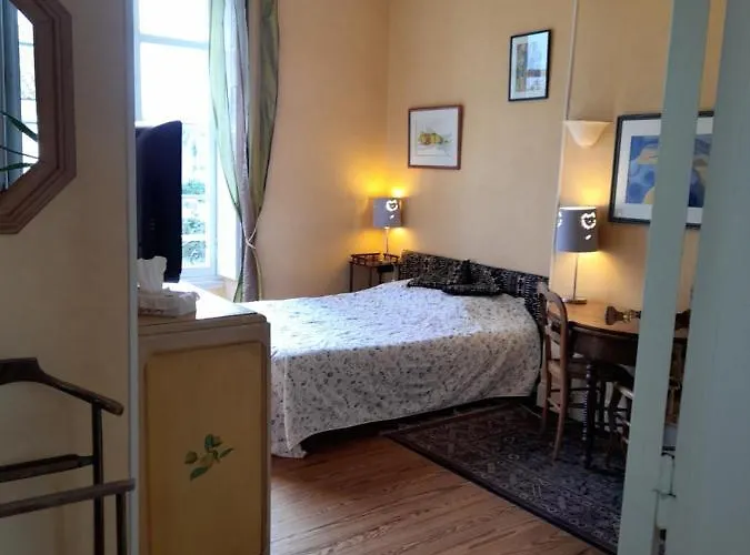 & Chateau Saint Vincent * Bazas