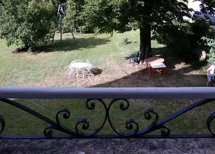 & Chateau Saint Vincent Bazas