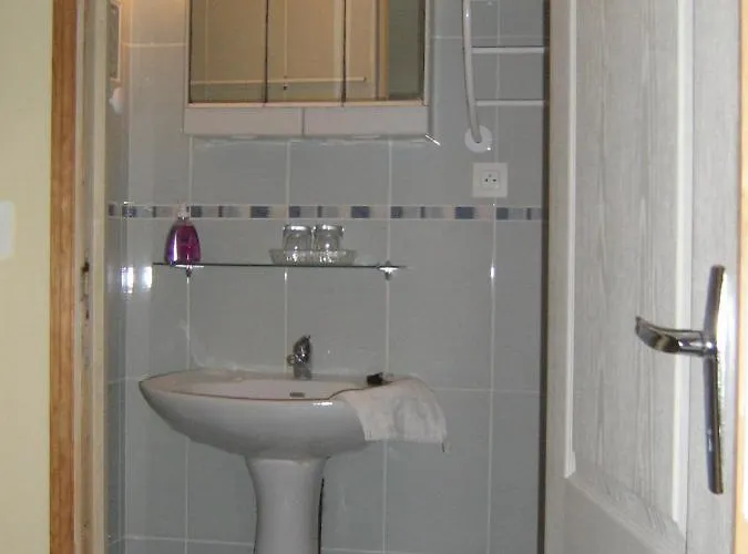 & Chateau Saint Vincent * Bazas